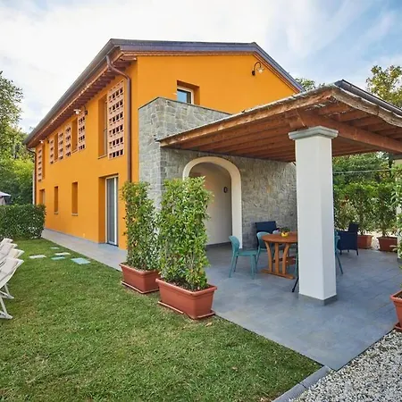 Casa Da Adriano In Dimora Frediani SantʼAndrea di Compito